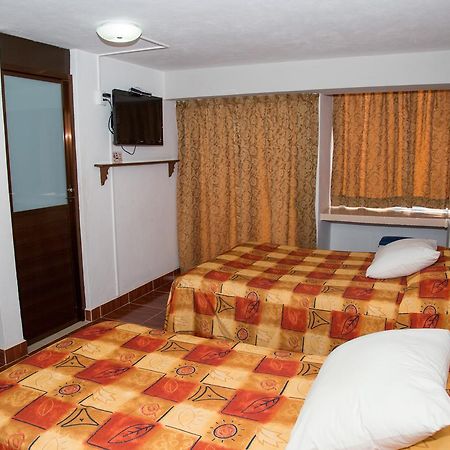 Hotel Symer Чигнауапан Екстериор снимка